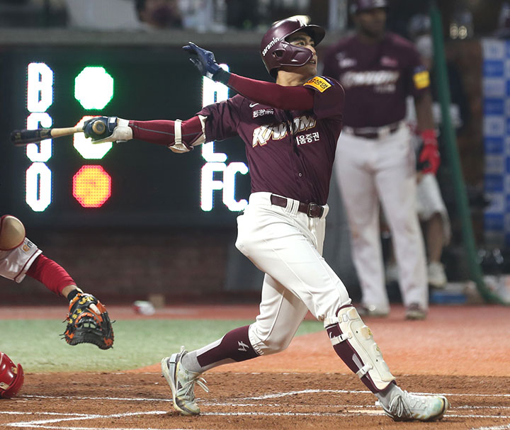 李政厚（イ・ジョンフ）