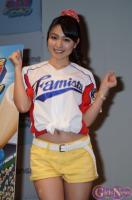 篠崎愛 40作目のDVD発売でイベントも大盛況！ - 速報!サッカーEG