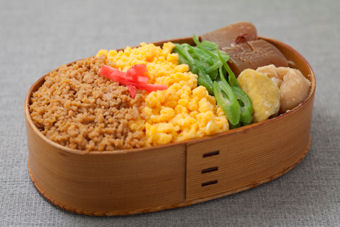 とりそぼろ弁当の作り方 小林カツ代の家庭料理 Katsuyoレシピ