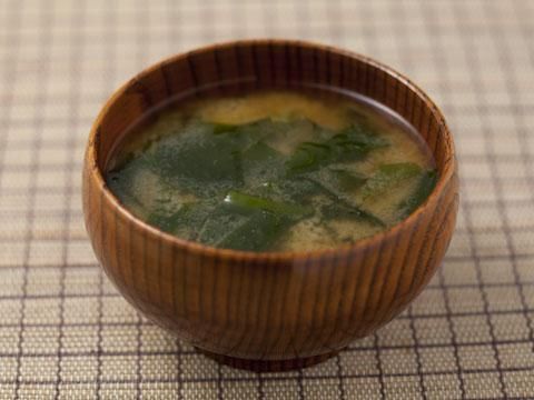 わかめのみそ汁の作り方 小林カツ代の家庭料理 Katsuyoレシピ