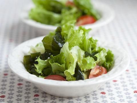 わかめと菜っ葉のサラダの作り方 小林カツ代の家庭料理 Katsuyoレシピ