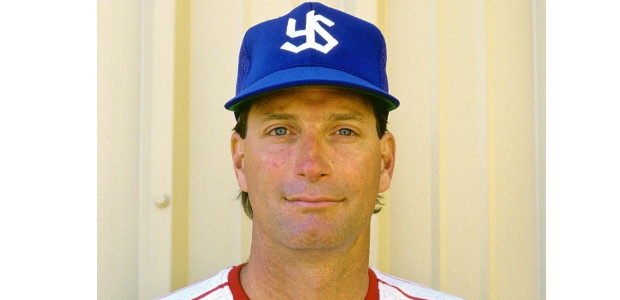 ダグ・デシンセイ  内野手