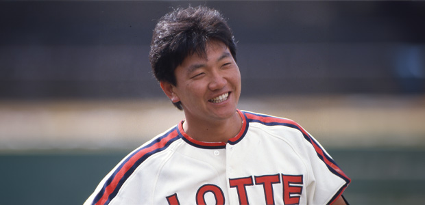 �����  �����