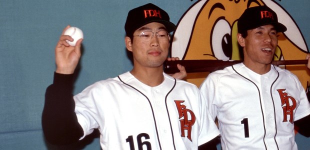 内山智之  投手