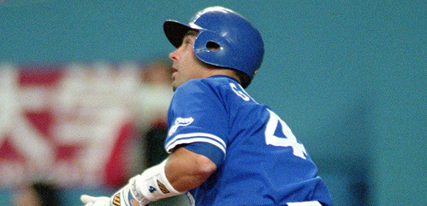 M.�����  �����