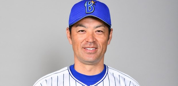 上田佳範  外野手