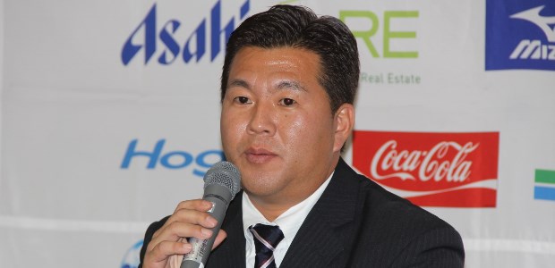 養父鉄  投手