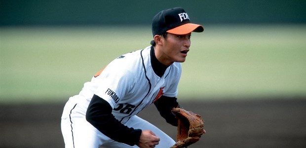 �����  �����