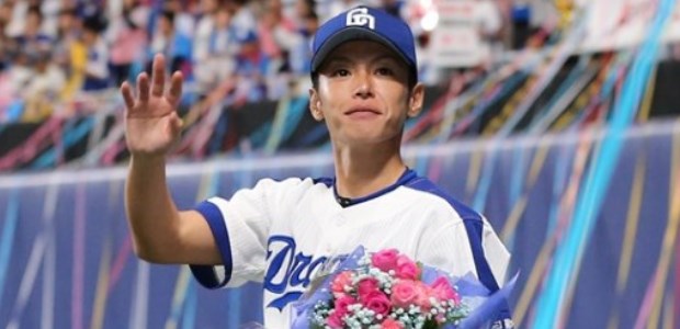 浅尾拓也  投手