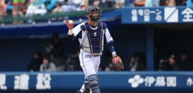 鶴岡賢二郎  捕手