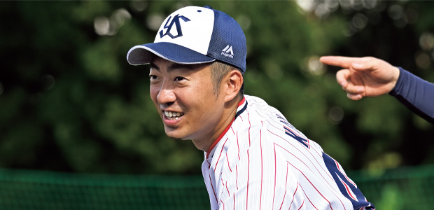 嘉弥真新也  投手