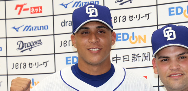 フランク・アルバレス  投手