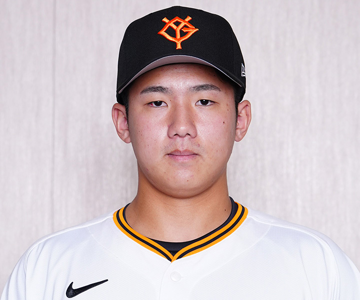 巨人・2025新加入選手 写真名鑑