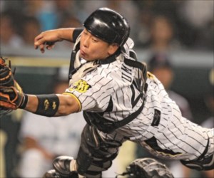 阪神タイガース 梅野隆太郎 沖縄 春季キャンプ 限定 ベースボールシャツ 新品 沖縄キャンプ限定 阪神タイガース 梅野隆太郎 ベースボール
