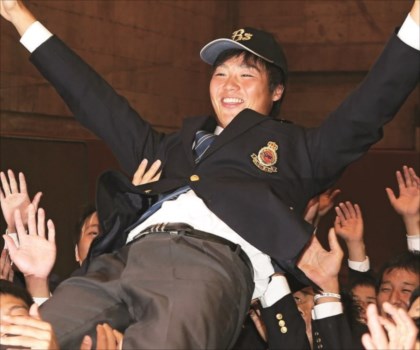 山崎福也 難病乗り越え 親子2代でプロ野球選手に