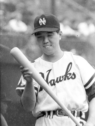 中日・谷繁兼任監督 迫る3018試合出場の日本記録 | 野球コラム