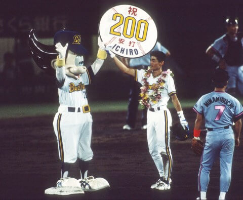 130試合で210安打！イチローの異次元の打撃 | 野球コラム - 週刊ベース