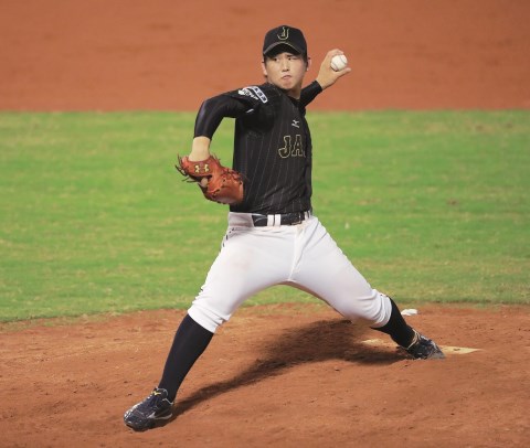 花咲徳栄高 高橋昂也 的を絞らせない投球に自信 男気ある左腕 野球コラム 週刊ベースボールonline