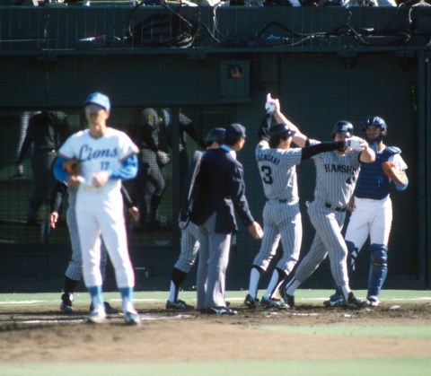 あの強い逆風の中を…」 元阪神・長崎慶一が語る1985年日本シリーズ