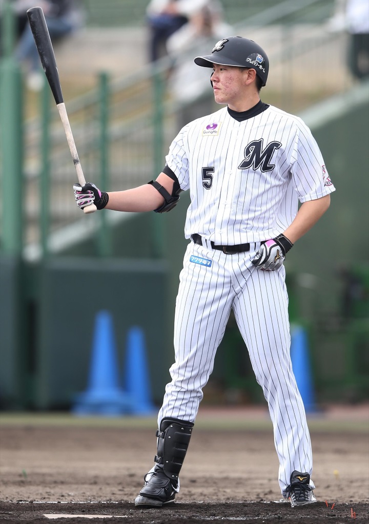 5枚　新人王 プロ野球史に残る「新人王レース」6選 敗れた選手も多士済々の