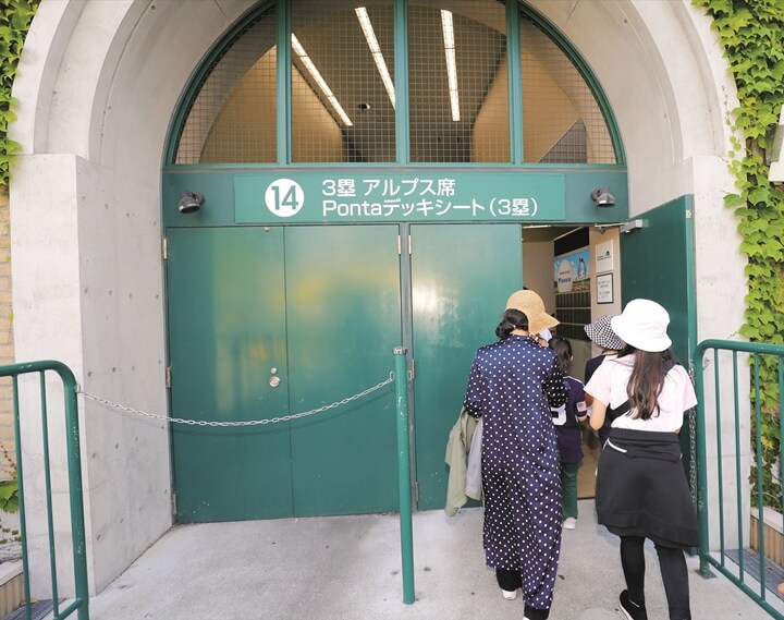 日本野球の聖地 阪神甲子園球場スタジアムツアーに密着 野球コラム 週刊ベースボールonline