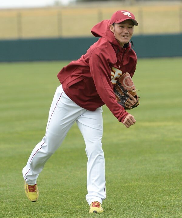 プロ野球試合用スパイク 巨人 久保裕也選手 シューキーパー付き 未使用 show_img.php?contents_id=