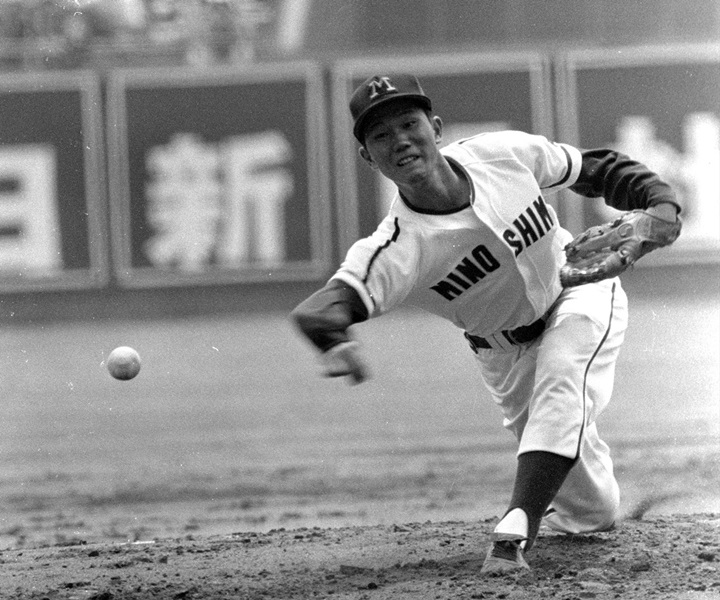 和歌山県立箕島高校野球部 1979年春夏連覇記念皿とスタンドセット