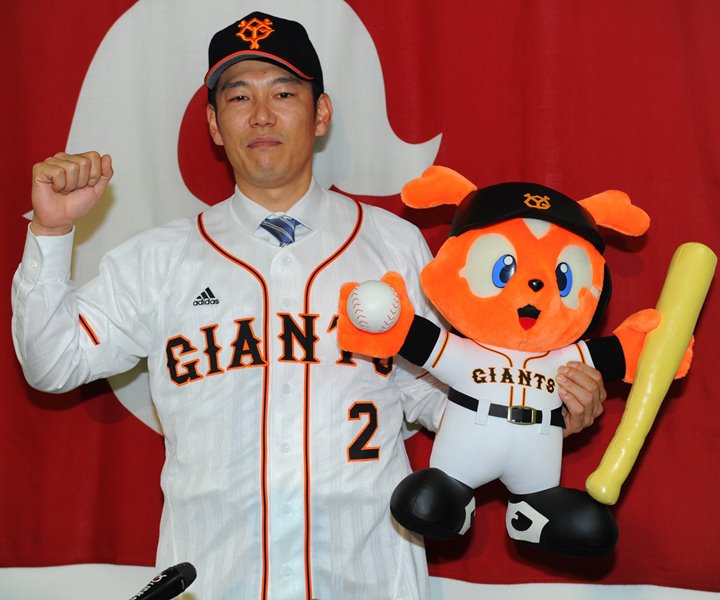 ジャイアンツOB井端弘和ドラゴンズ時代の実使用リストバンド ジャイアンツOB井端弘和ドラゴンズ時代の実使用リストバンド