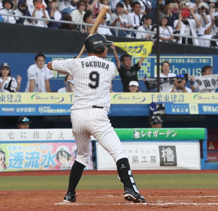 ロッテ 大型補強 若手の台頭で新たな系譜が始まる 12球団背番号物語 野球コラム 週刊ベースボールonline