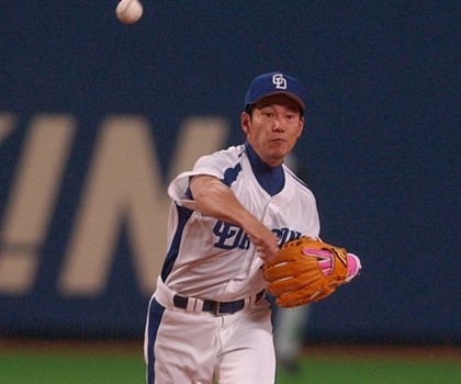 名手・井端弘和(元中日ほか)が明かすグラブ進化への“貢献