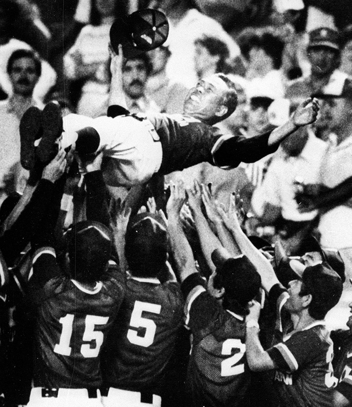 1984年ロサンゼルス五輪【金】予選敗退から一転、世界の頂点に立つ