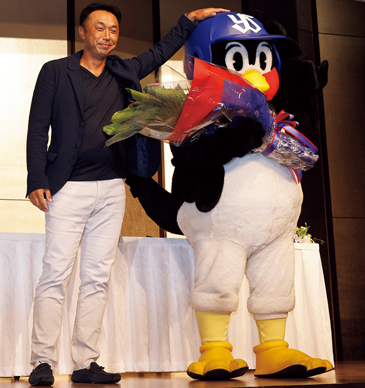 名言も飛び出た!? つば九郎 主催2000試合出場達成!! フライング