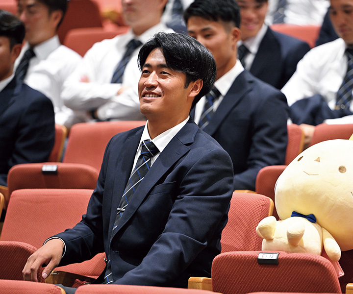 巨人1位】西舘勇陽(中大/投手) 阿部新監督に誓う活躍 クイック投法で