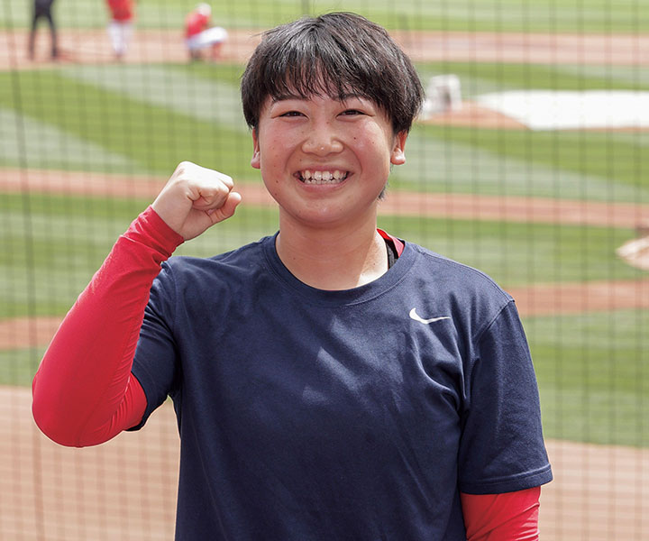 ＜スタジアムの“私点”＞広島・長村香澄(グラウンドキーパー)　勝利以上に無事が一番「両チームのピッチャーの無事が、一番うれしいんです」