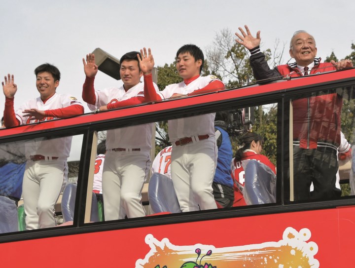 ソフトバンク＆広島 感謝、感激の優勝パレード2017 | 野球コラム