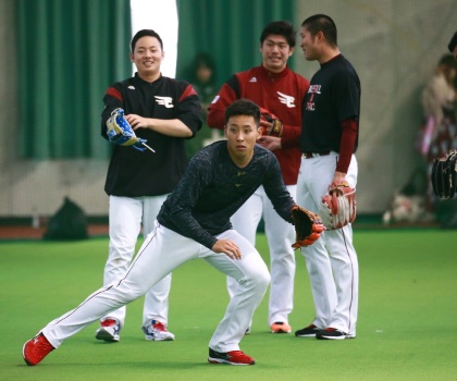 【12球団キャンプチェック】2018年ウチはこれで勝負する！楽天・3本柱頼みから脱却へ 若手の台頭に期待高まる