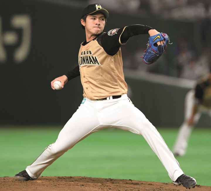 日本ハム 上沢直之の私服スタイルを直撃 自然体のスタイルに こだわりのアイテムをワンポイントに 野球コラム 週刊ベースボールonline