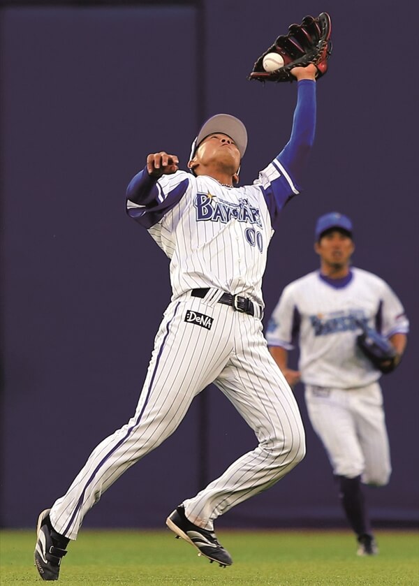 プロ野球　横浜DeNAベイスターズ　宮本秀明　ウェア　アンダーシャツ　実使用 プロ野球 横浜DeNAベイスターズ 宮本秀明 ウェア アンダーシャツ