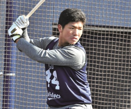 オリックス・我流を貫くドラ2頓宮裕真／12球団新人自主トレ