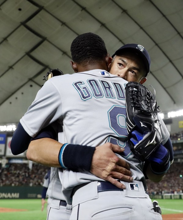 引退を惜しみ偉業を称えつつ イチローなきシアトル開幕戦 | 野球