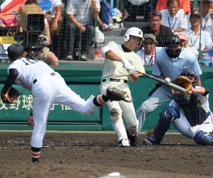 敦賀気比 第94回選抜高校野球大会 吉田正尚寄贈ナイロンジャケット 身長173cmでなぜあの打球？ 高校時代の恩師に聞いた吉田正尚の