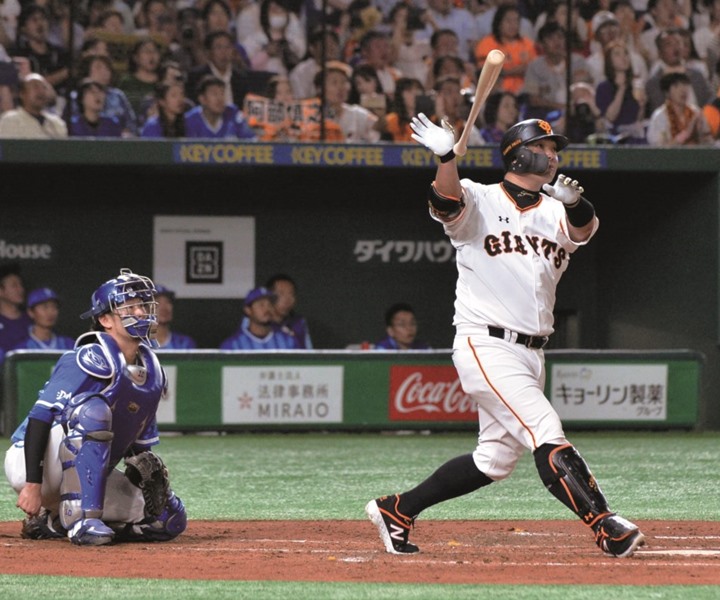 巨人・阿部慎之助 涙は日本一のあとで…… | 野球コラム - 週刊ベースボールONLINE