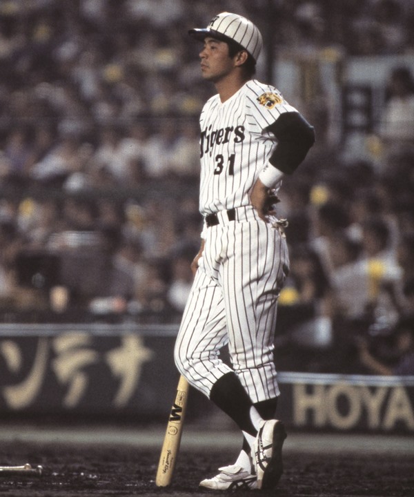 阪神タイガース ７６年復刻レプリカユニフォーム輝流 掛布雅之 31