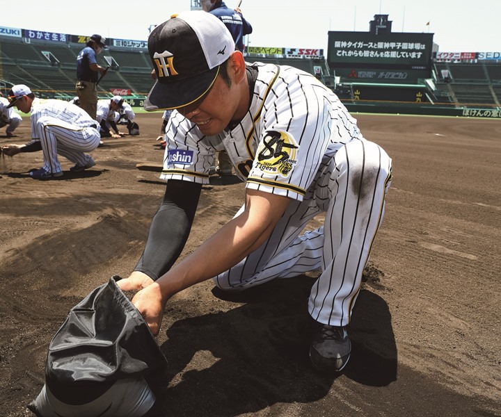 甲子園の土 甲子園の土」産地はどこ？ 高校球児が涙ながらに集める土、兵庫