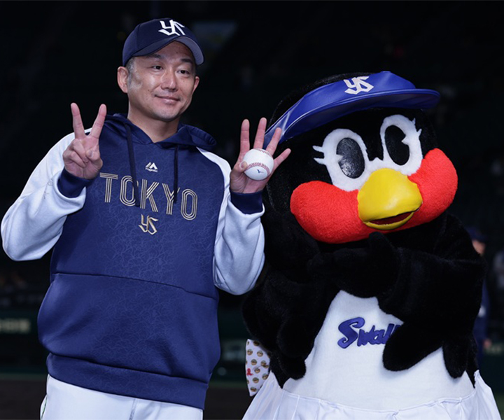 第三十九回　史上初24年連続勝利の石川雅規 「高津監督の言葉」「つば九郎への思い」／45歳左腕の2025年【月イチ連載】