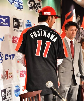ファイテン ラクワネック 2010 藤川球児モデル