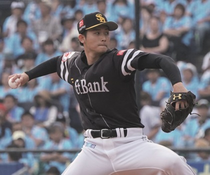 【連続写真】ソフトバンク・高橋純平「フィニッシュと投げっぷりが抜群にいい。シフトチェンジを改善すれば球威はさらにアップ」