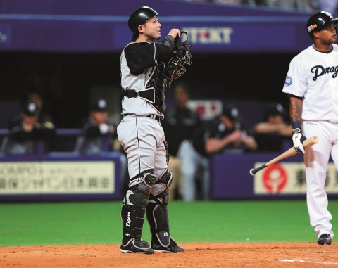 阪神・今成亮太のいつでも準備万端キャッチャーミット | 野球