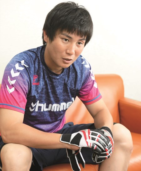 ヤクルト・川端慎吾の相棒 「より手に近い」感覚のSSK