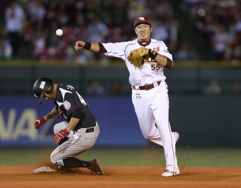 楽天 西田哲朗内野手・正遊撃手の座は渡さない